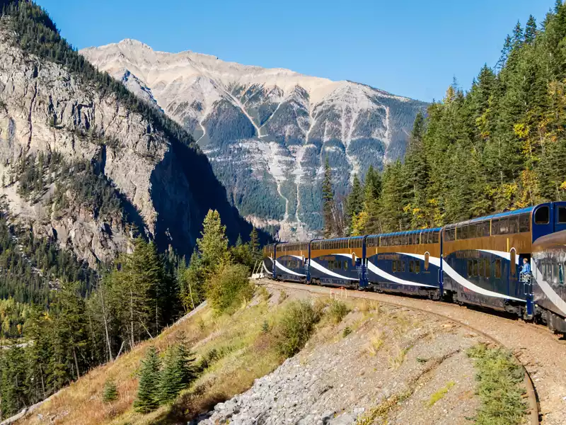 Ultimate Canadian Rockies Rail Vacation from Calgary | Rocky Mountaineer